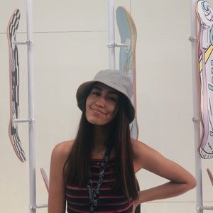 meet your Posher, delilah